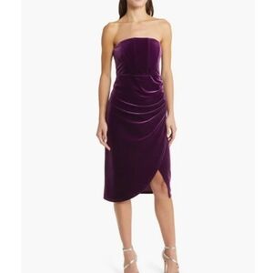 Lulu's Glamorous Celebration dark purple velvet Strapless Tulip Dress.  Size M.